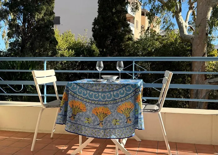 Apartment Superior On First Floor With Sea View Antibes