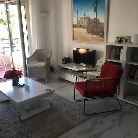 Superior On First Floor With Sea View Apartment Antibes