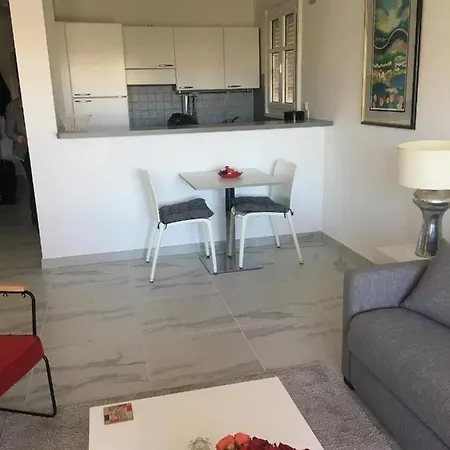 Belvedere-deluxe Seaview Nr B, C&d * Antibes