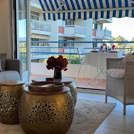 Superior On First Floor With Sea View * Antibes